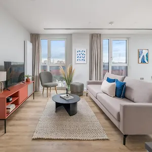  Apartment Altido New Near Battersea Power Station United Kingdom