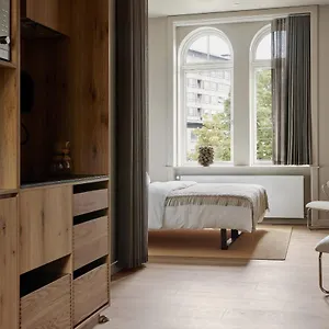 By Brochner Copenhague