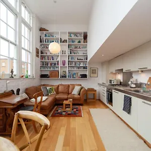  Apartment Charming 1 Bedroom In Old School House United Kingdom