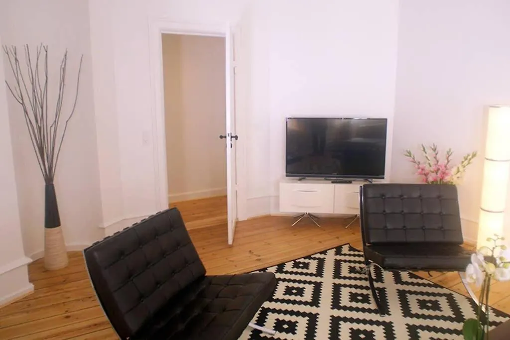 Next To New Harbor / 3 Bedroom & 2 Bath Rooms Copenhagen Apartment
